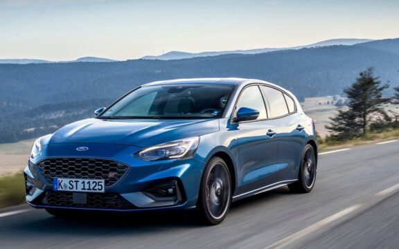 3.000 απολύσεις ετοιμάζει η Ford