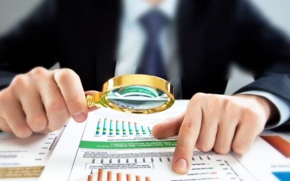 Βάρια πρόστιμα και λουκέτα για όσους δεν στέλνουν στοιχεία στο MyData