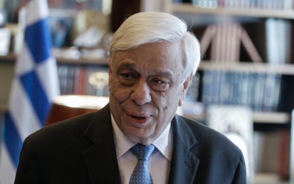 Π.Παυλόπουλος: Φόρος τιμής στην Ιερή Μνήμη των θυμάτων της Γενοκτονίας και του ξεριζωμού του Ελληνισμού της Μικράς Ασίας