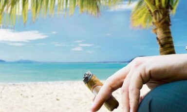 Στο στόχαστρο της Αρχής κατά του Ξεπλύματος οι πτωχευμένοι που ζουν σαν κροίσοι