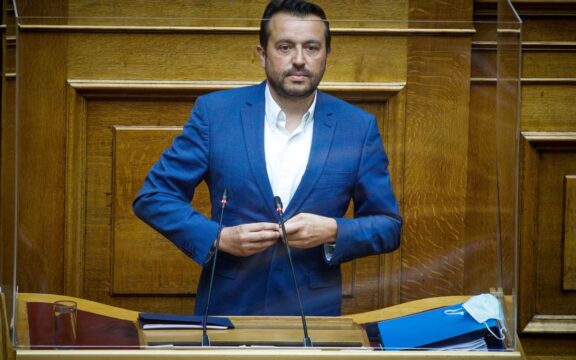 Ειδικό δικαστήριο: Πως έτυχε να κληρωθούν ίδιοι δικαστές και στις 2 υποθέσεις ;;
