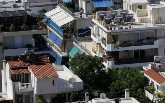 Στεγαστικά δάνεια έως 150.000€ άτοκα ή χαμηλότοκα….αποκλείοντας χιλιάδες οικογένειες που έφαγαν το στραπάτσο των μνημονίων