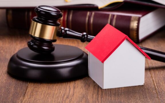 Τα funds άρπαξαν τζάμπα τα κόκκινα δάνεια αλλά τα «κουρεύουν» πολύ χαμηλά