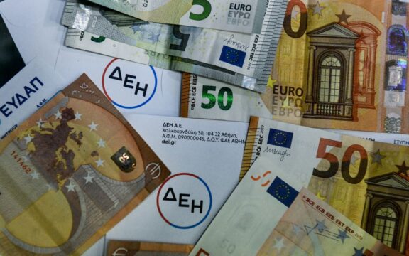 Νέο δικαστικό χαστούκι στη ρήτρα αναπροσαρμογής: Παράνομη η μονομερής αλλαγή τιμολόγησης