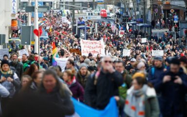 Ευρωπαϊκά συνδικάτα: Εκατομμύρια εργαζόμενοι αδυνατούν να πληρώσουν τους λογαριασμούς ρεύματος