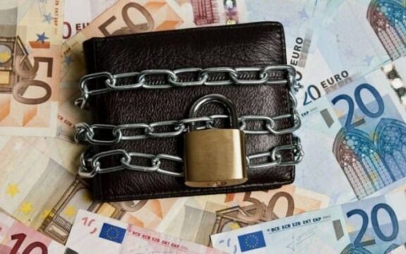 Χρέη στην εφορία: Θα γίνει της…αυτόματης κατάσχεσης