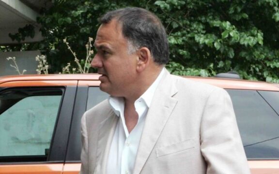 Σε κλοιό πλειστηριασμών ο Πάνος Δάβαρης