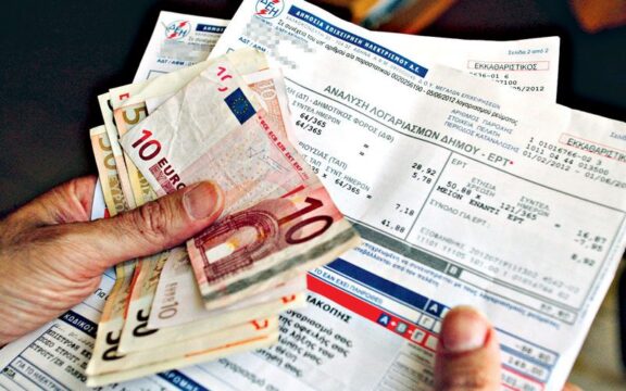 Κοινωνικό Τιμολόγιο ρεύματος: Ποιοι και γιατί κινδυνεύουν να βρεθούν εκτός
