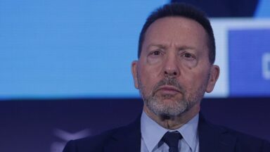 Στουρνάρας: Οι τιμές ρεύματος και φυσικού αερίου θα αυξηθούν κι άλλο
